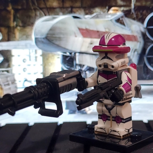 Lot of 8 Star Wars Figurines,Nova Stormtroopers, Lego Compatible with stand - Picture 2 of 9